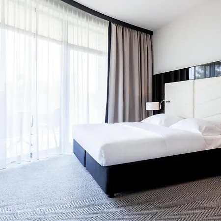 Diune By Zdrojowa מלון קולובז'ג