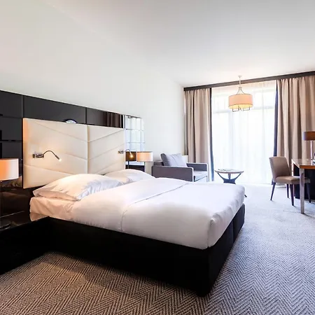 מלון Diune By Zdrojowa 5*